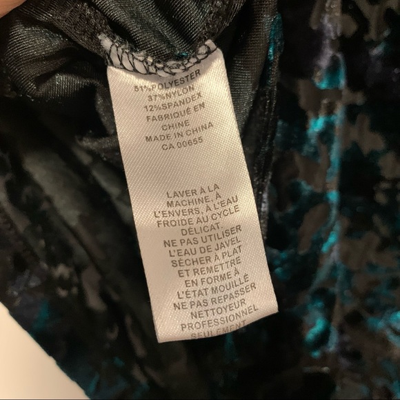 Velvet Camo Print Tee Shirt - Picture 11 of 14